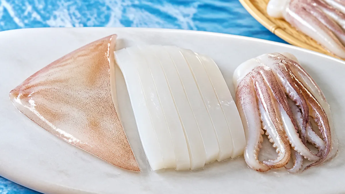 エンペラは胴体やゲソとどう違う？食感と味を部位で比較の解説画像